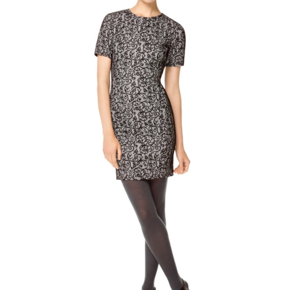 Wilfred black & white shirt sleeve lace dress S Aritzia